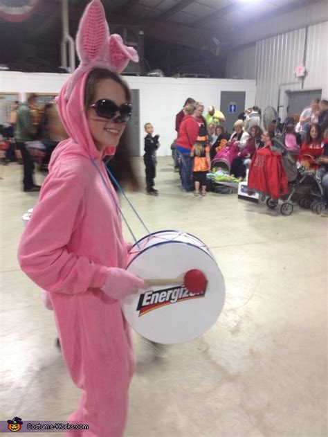 Energizer Bunny Costume DIY | Mind Blowing DIY Costumes - Photo 3/3