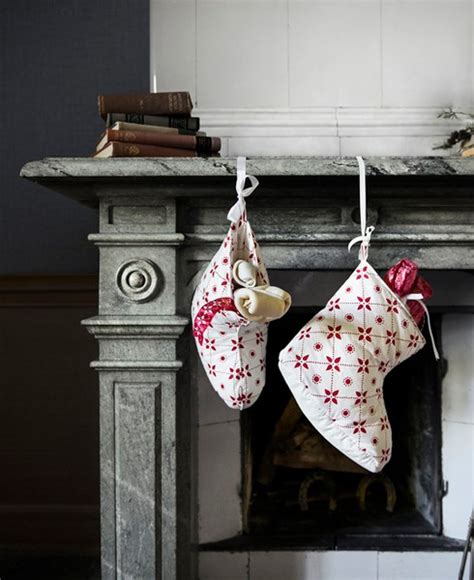 6 Stylish Christmas Decor Collections By Famous Brands - DigsDigs