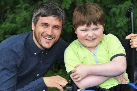 Brave schoolboy inspires Waterloo Road actor’s charity challenge - Manchester Evening News