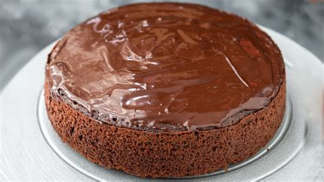 Bourbon Biscuit Cake in Saucepan | 3 ingredients Eggless Chocolate Cake Recipe | No Oven No ...