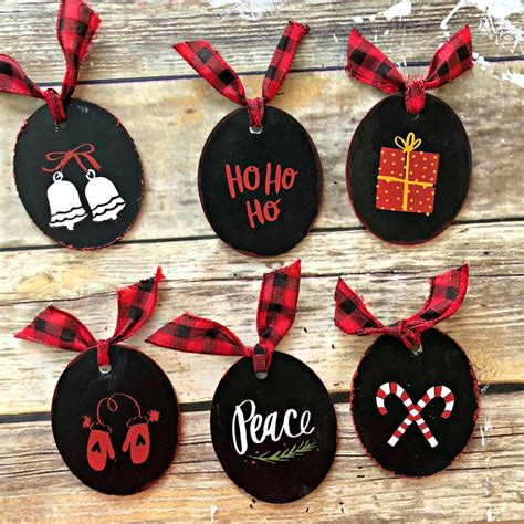 25+ Cricut Christmas ornaments to DIY - Swoodson Says