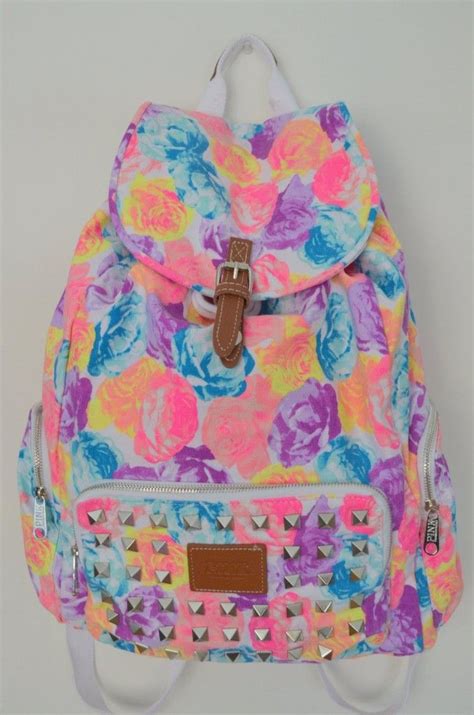 Pin en school supplies / backpacks