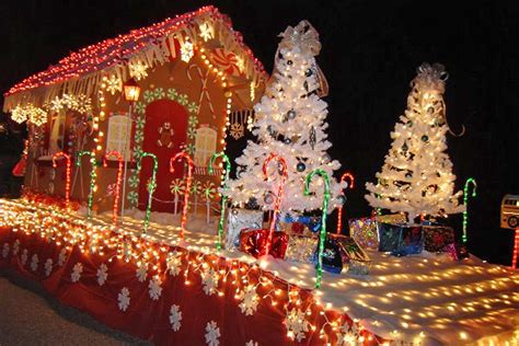 Lighted Christmas Parade 12-6-14 at 7pm