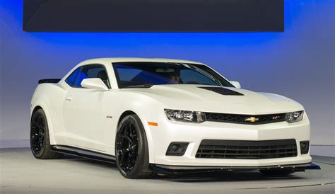 Chevrolet Camaro Z/28 returns with 500 hp 7.0 litre LS7 Chevrolet ...