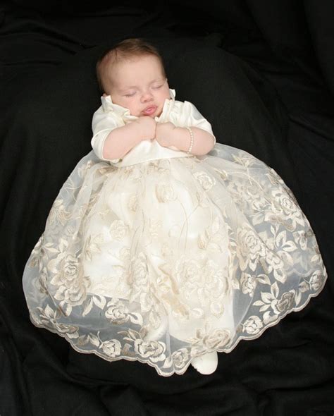 Baptism Dresses For Girls - Modelos bonitos de vestidos de bautismo de invierno - Ties in the ...