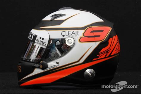 Kimi Raikkonen, Lotus Renault F1 Team helmet | FORMULA 1 photos | Main gallery | Motorsport.com