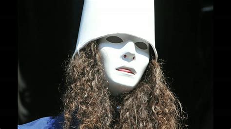 MFW everybody is wearing a mask : r/Buckethead