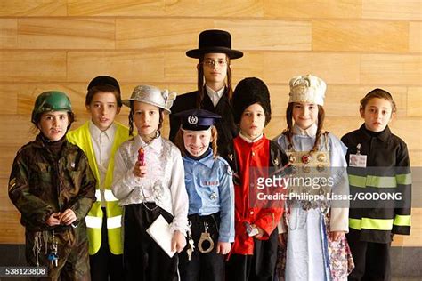 Belz Great Synagogue Photos and Premium High Res Pictures - Getty Images