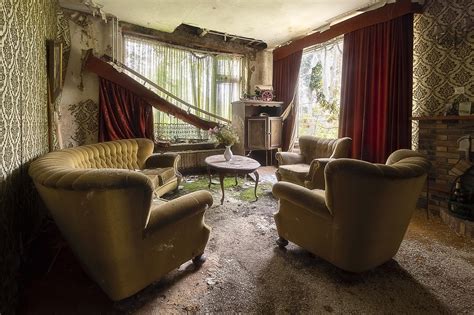 Livingroom of an Abandoned House with Beautiful Sofas. : r/urbanexploration