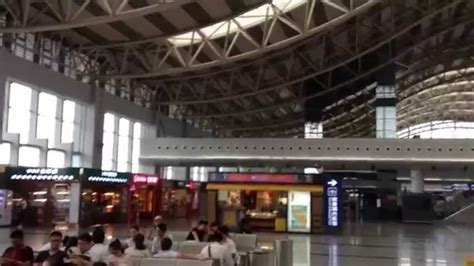 Chengdu International Airport - Terminal 1 to Terminal 2 - YouTube