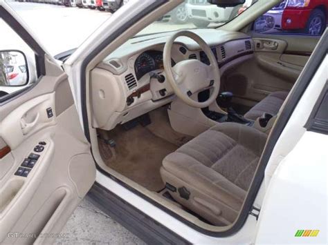 Neutral Interior 2001 Chevrolet Impala Standard Impala Model Photo #39262223 | GTCarLot.com