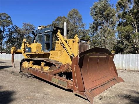 Used komatsu D355A-3 Dozer Wrecking in , - Listed on Machines4u