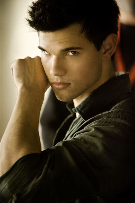 "The Twilight Saga: Breaking Dawn" Part 1 Movie Stills [HQ] - Jacob Black Photo (26140739) - Fanpop