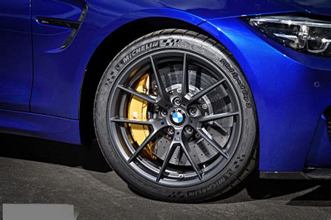 BMW M Performance Y-spoke 763 Wheels & Tyre Set - Matt Black