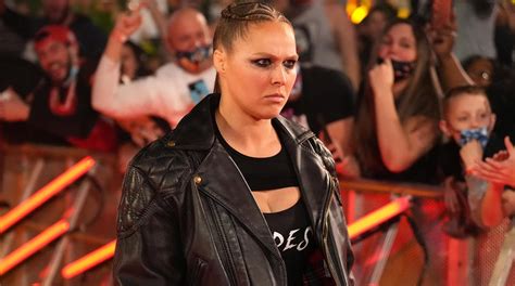 Ronda Rousey makes surprise Ring of Honor appearance | Fox News