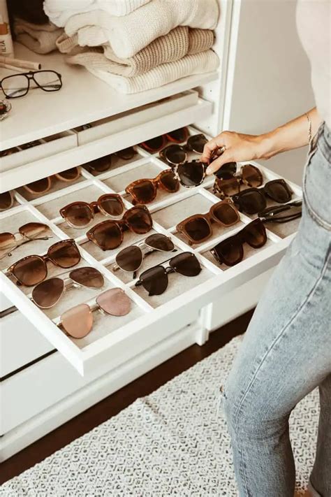 36 Cool DIY Sunglass Organizer Ideas For Beginner To Expert