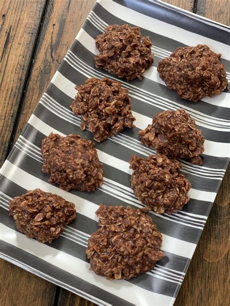 No Bake Peanut Butter Oatmeal Cookies - Pound Dropper