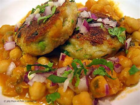 Punjabi Recipes | Punjabi Foods | Punjabi Dishes | Punjabi Menu: Chole Tikki Chhat - Aloo Tikki ...