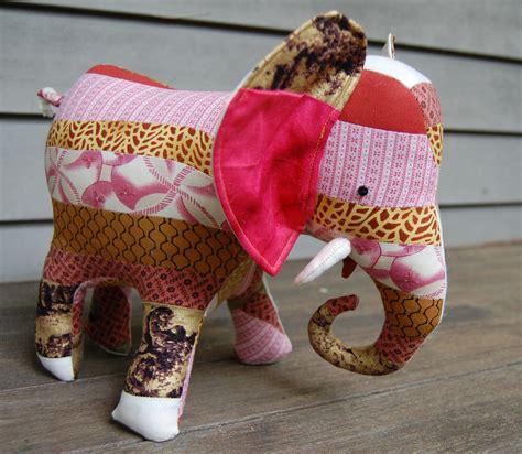 patchwork elephant - whileshenaps.com