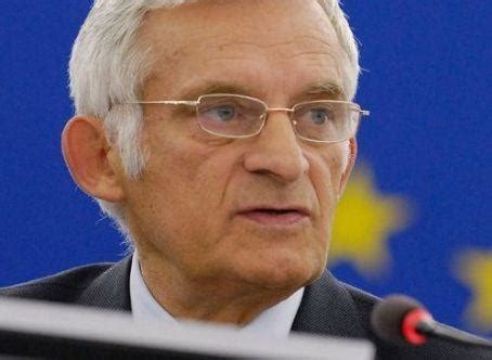 Jerzy Buzek Death Fact Check, Birthday & Age | Dead or Kicking