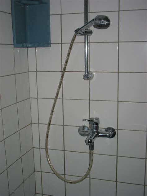 File:Shower tap german0907.JPG - Wikimedia Commons
