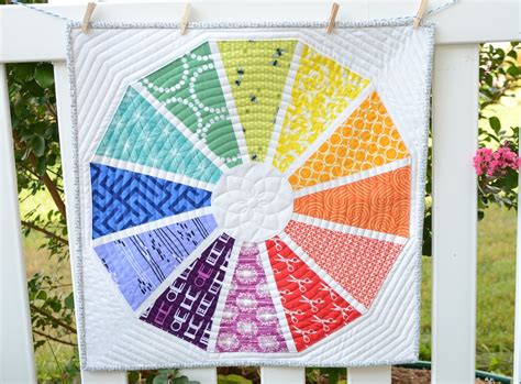 Hyacinth Quilt Designs: Color Wheel Quilt...