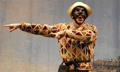 Arlecchino, la maschera simbolo della Commedia dell'Arte