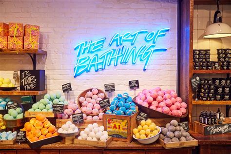 Lush Cosmetics Opens at The Promenade Thursday, July 23 | Little Rock Soiree Magazine