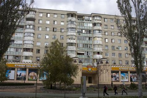 Apartment block on the main street of Tiraspol, 25 October | Tiraspol | Travel Story and ...