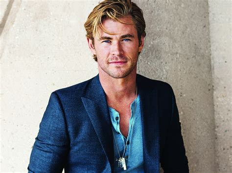 Chris Hemsworth - For The Grand Finale Logbook Fonction