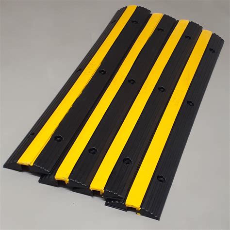 VEVOR 4 Pack! Channel Cable Protector Ramp Speed Bump Black/Yellow (Ne ...