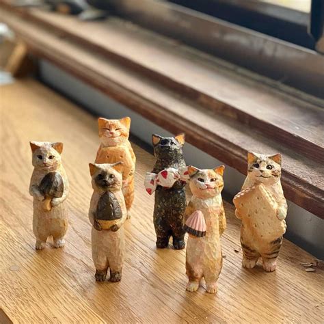 Hugging and Hungry, Adorable Cats Are Hand-Carved as Miniature Sculptures — Colossal