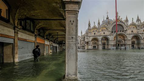 Venice Flooding Is Worst in a Decade; Severe Weather in Italy Kills at ...