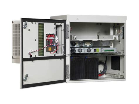 Vertiv | Outdoor Enclosures | Vertiv XTE 400 Series