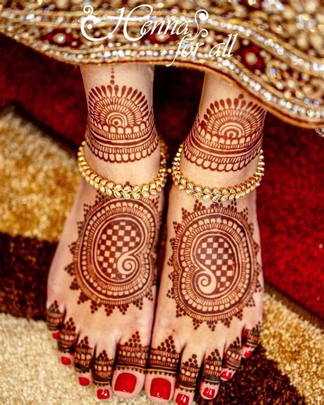 24 Simple Mehndi Designs for Feet That Will Mesmerise All Indian Brides