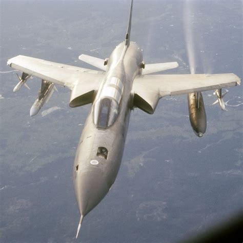 Republic F-105 Thunderchief | Jet aircraft, Fighter aircraft, Military aircraft