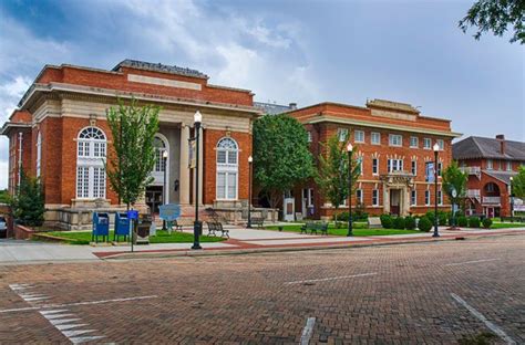 Abbeville County Courthouse - SC Picture Project