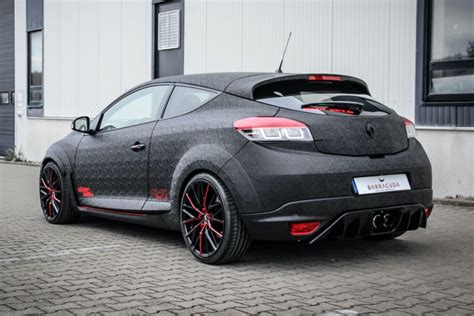 Older Renault Megane RS Coupe Is High On Psychedelic Color Shifting Wrap | Carscoops