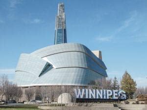 10 Best Hotels in Winnipeg [Where to Stay, By a Local]