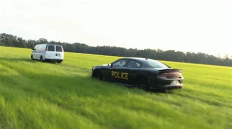 Sml Cop Chase GIF - Sml Cop Chase Hot Pursuit - Discover & Share GIFs