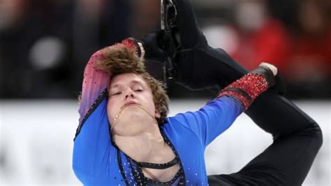 Ilia Malinin: 18-year-old 'quadgod' wins first US figure skating ...