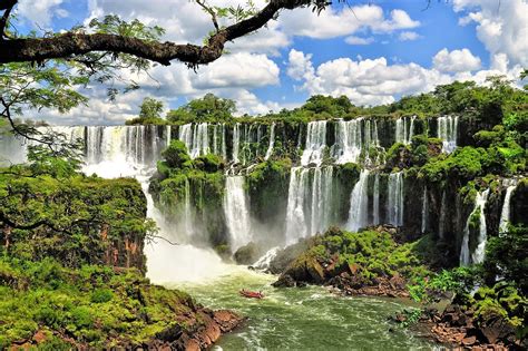 5-five-5: Iguazu Falls (Misiones Province - Argentina)