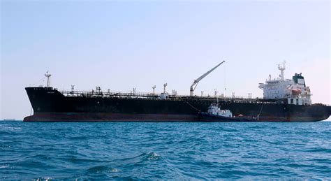 What It’s Like to Steer a Giant Tanker Through the Strait of Hormuz ...