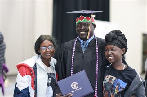 Hundreds Receive Diplomas at Bellevue University Winter Commencement