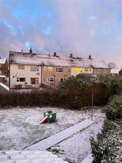 Sheffield weather forecast: First snow of winter falls - and forecasters warn more is on the way ...