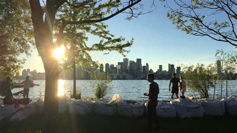 Plan for Toronto islands access to be unveiled Wednesday | CTV News