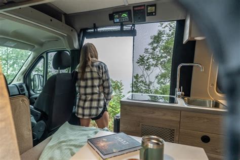 Winnebago reveals new compact campervan with dinette, rear wet bath, and serious off-grid ...