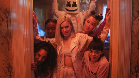 Marshmello & Anne-Marie - FRIENDS (Music Video) *OFFICIAL FRIENDZONE ...