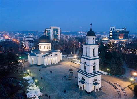 Premium Photo | Chisinau city center at night