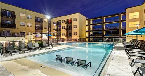 Stadium Centre - Student Housing - Tallahassee, FL